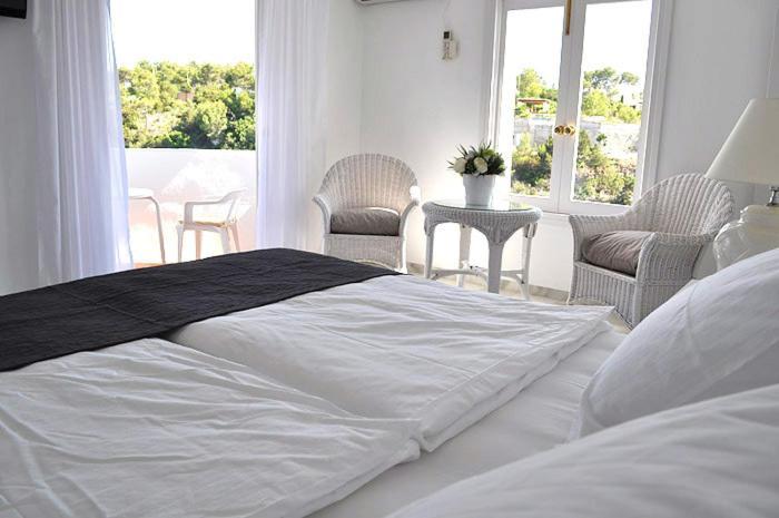 Hotel Village Cala Vadella  Szoba fotó